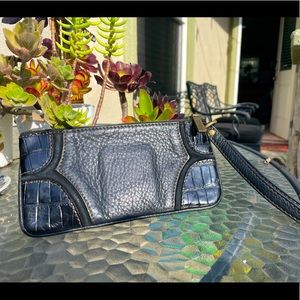 HOBO International pebble leather wristlet clutch Black NEW CONDITION!